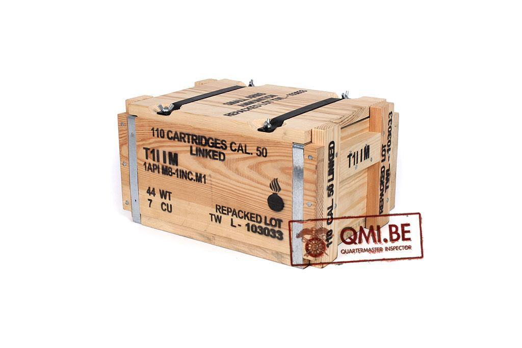 Wooden ammo crate (Cartridges cal. 50 linked)