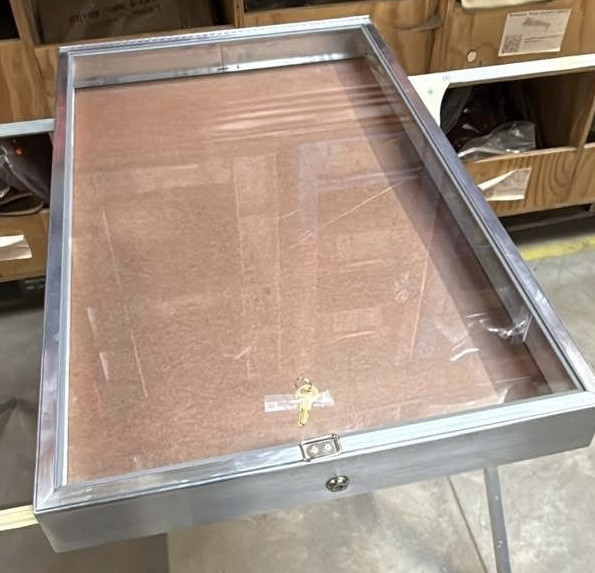Aluminum Display Cases end-opening