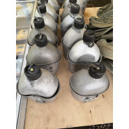 Original US WW2, Water bottle / Canteen 1945 with Cup