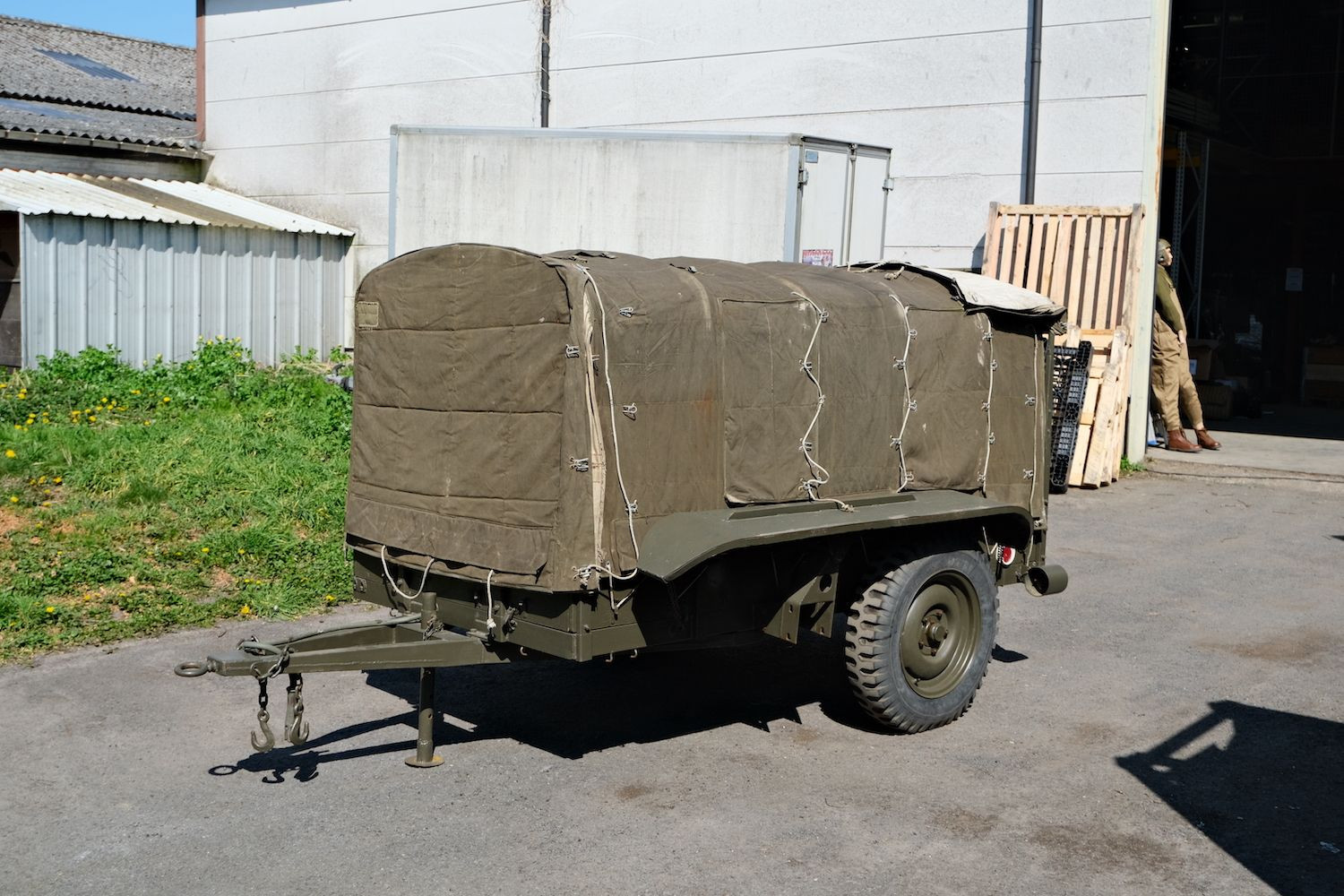 US Trailer 1 Ton Snow, M19 by Saginaw Products Corporation