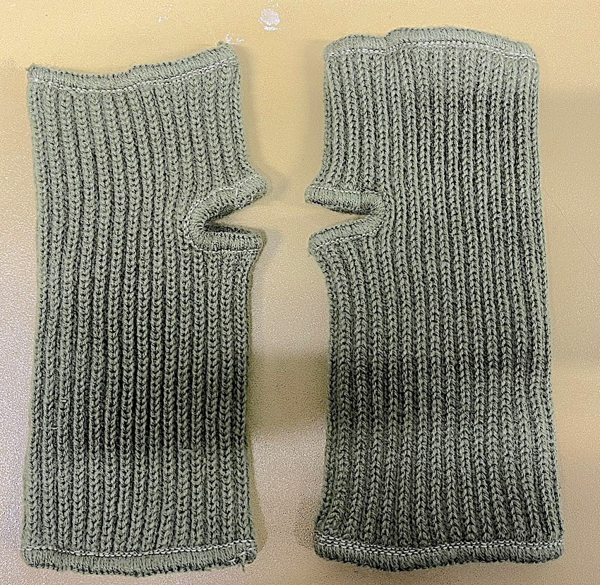 thumbless mittens