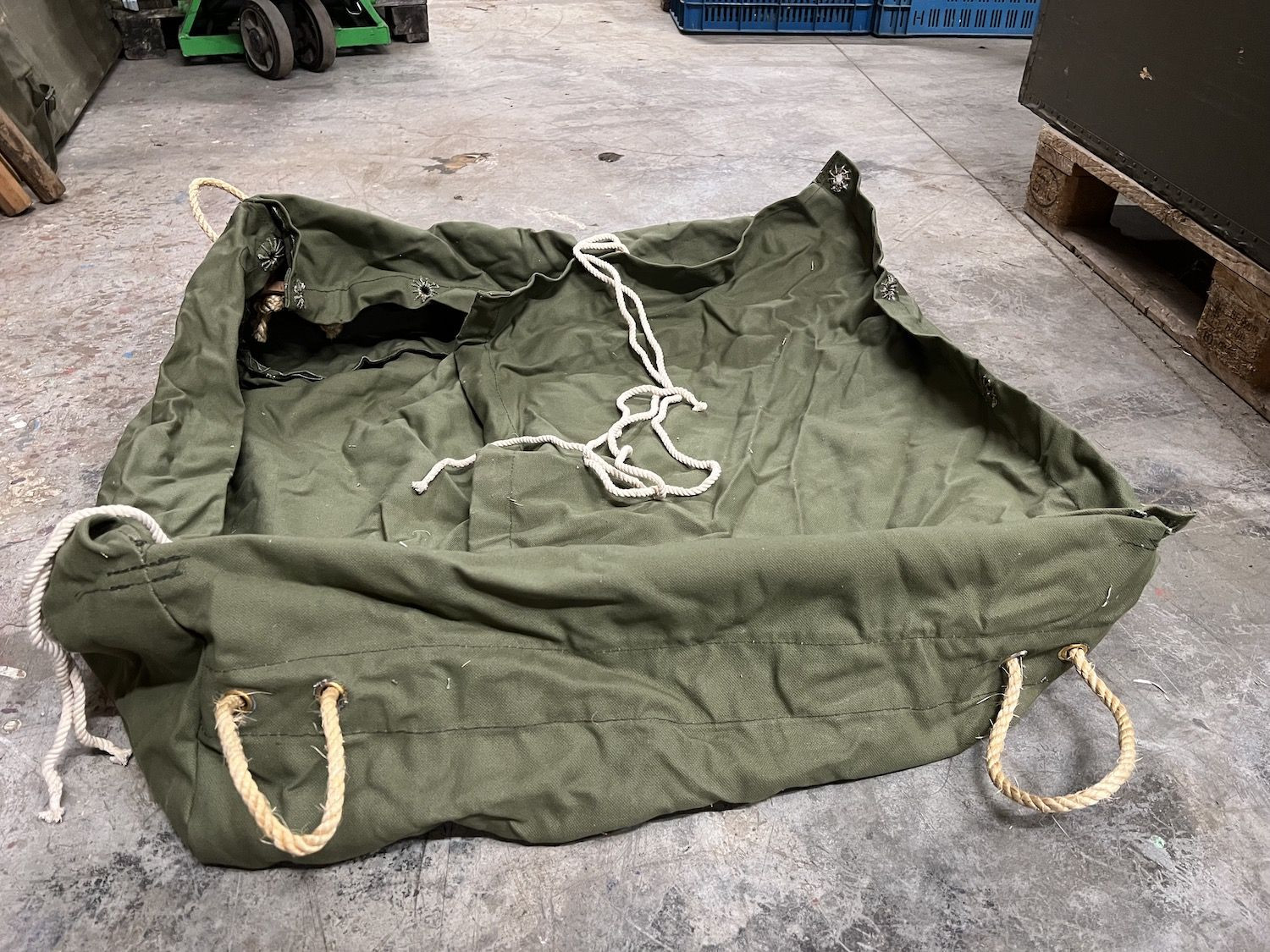 U.S. Small Wall Tent