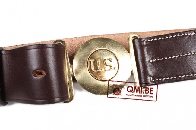 Officers leather garrison belt w/ brass 